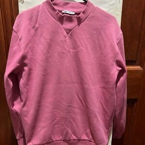 Zara Men's V-Neck Sweater in Rich Pink